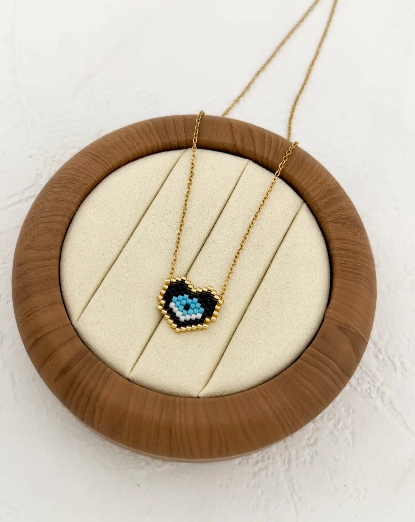 Curvy heart mijuki eye necklace