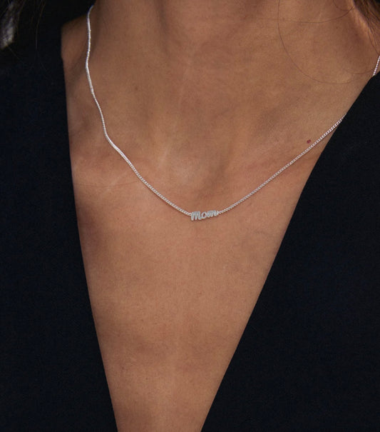 MOM necklace