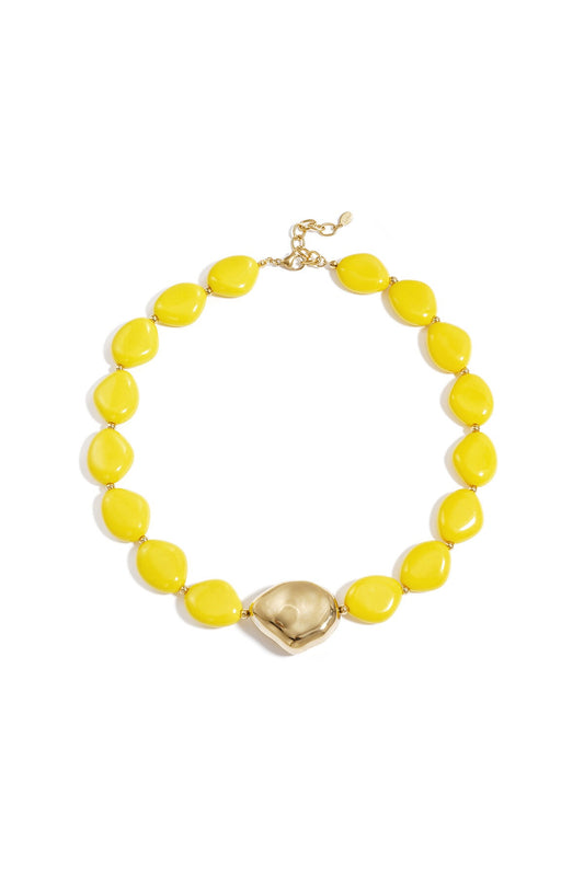 Necklace with statement beads