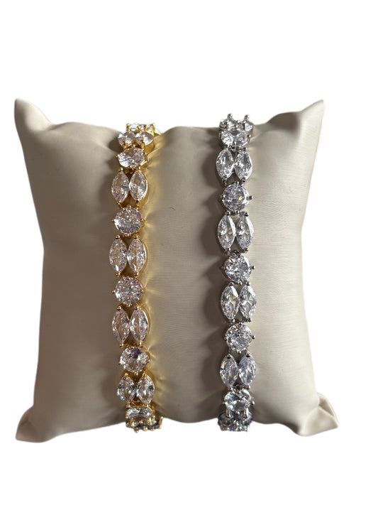 Elegant Zircon bracelet